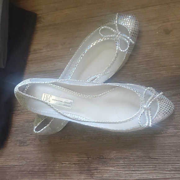 I-N-C iradecent ballet flat - Picture 3 of 5